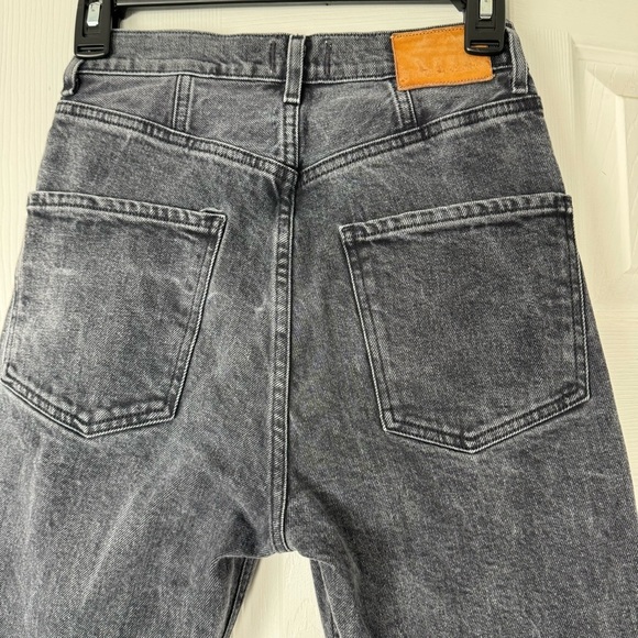 Women's Black Denim Jeans - Picture 6 of 8